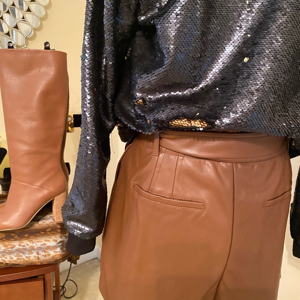 Andrew Marc New York Cognac Vegan Shorts - Picture 3 of 6